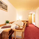 Hotel Garni Tyola