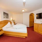 Hotel Garni Tyola