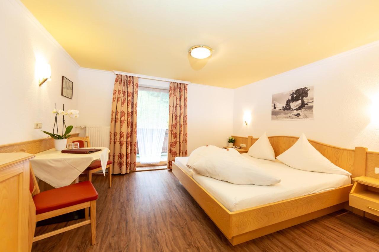 Bed & Breakfast Garni Tyola *